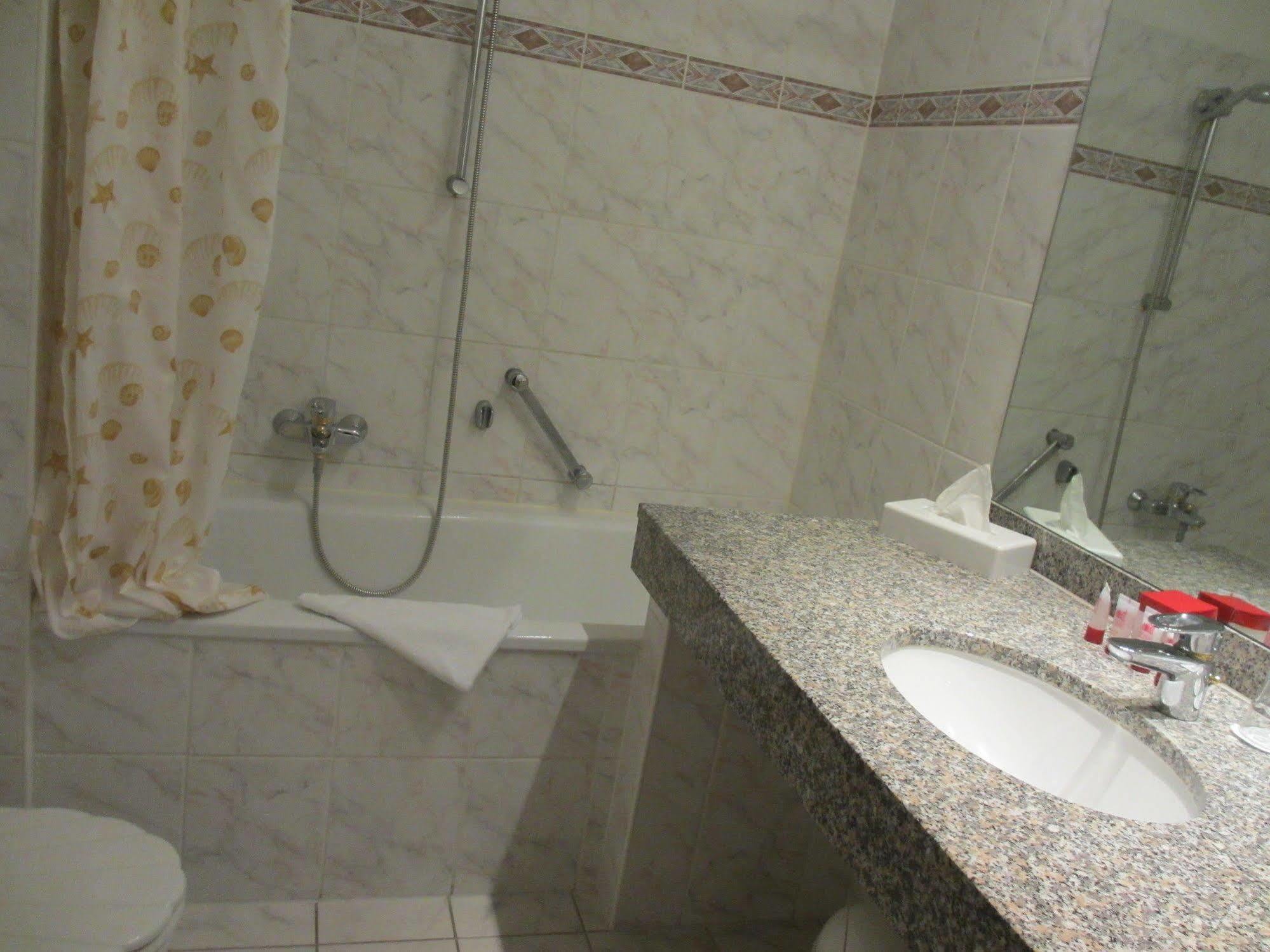 Seehotel Schloss Klink Εξωτερικό φωτογραφία