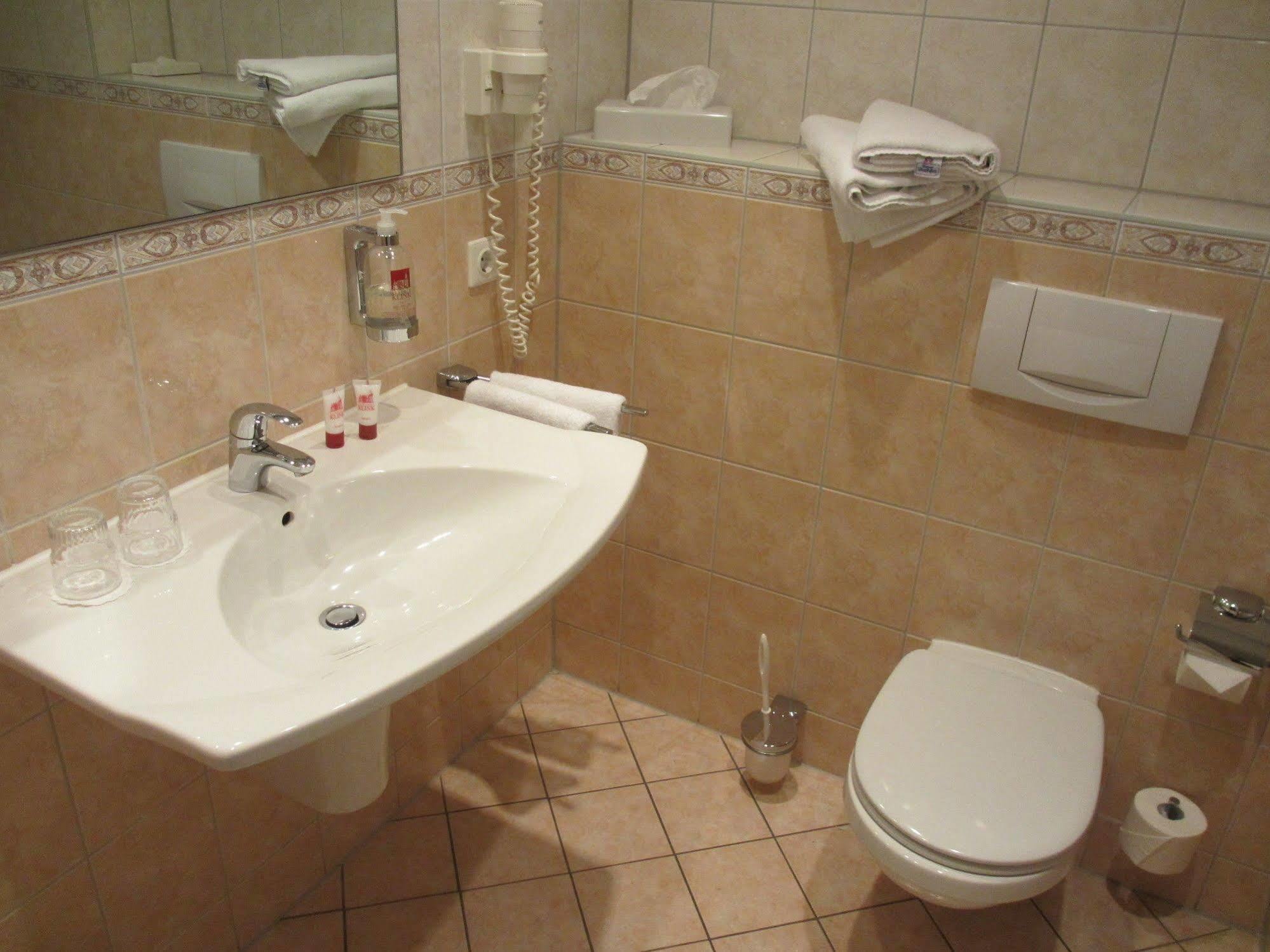 Seehotel Schloss Klink Εξωτερικό φωτογραφία