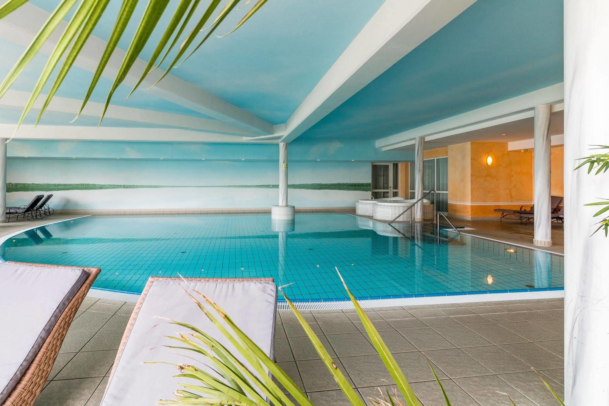 Seehotel Schloss Klink Εξωτερικό φωτογραφία